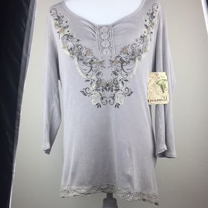 COPY - One World 3/4 sleeve tunic